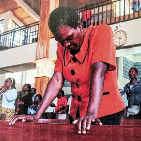 <span style="color: #000000 !important;font-size: 14pt">Kenyans are the most numerous Quakers in the world. Photo by Nathan Siegel</span>